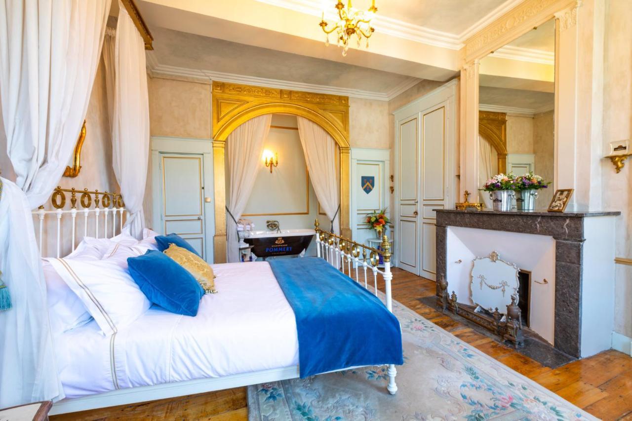 コンドン Champagne House - Elegance, Luxury And Charm Bed & Breakfast エクステリア 写真