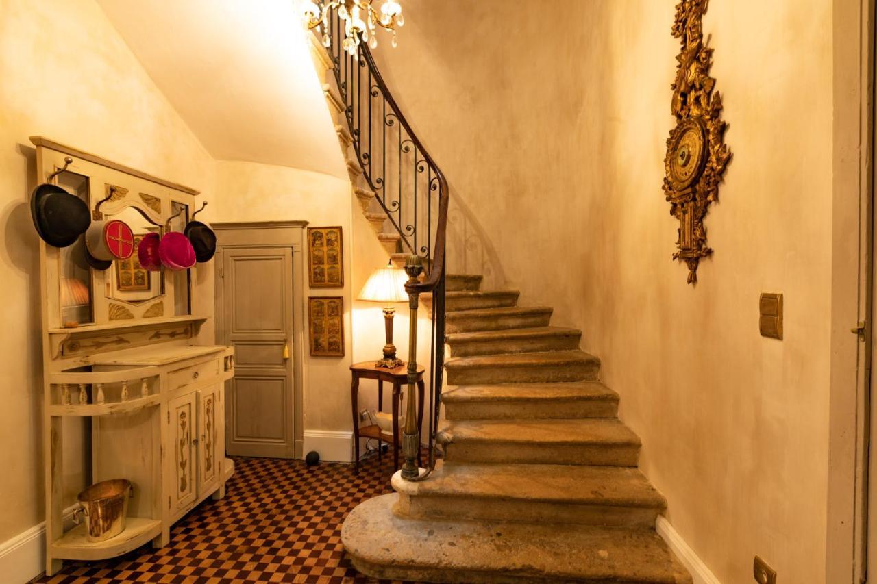 コンドン Champagne House - Elegance, Luxury And Charm Bed & Breakfast エクステリア 写真