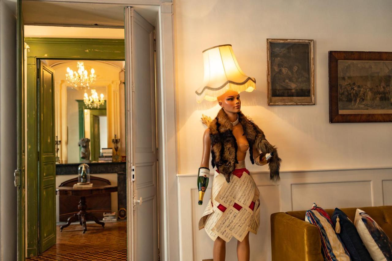 コンドン Champagne House - Elegance, Luxury And Charm Bed & Breakfast エクステリア 写真