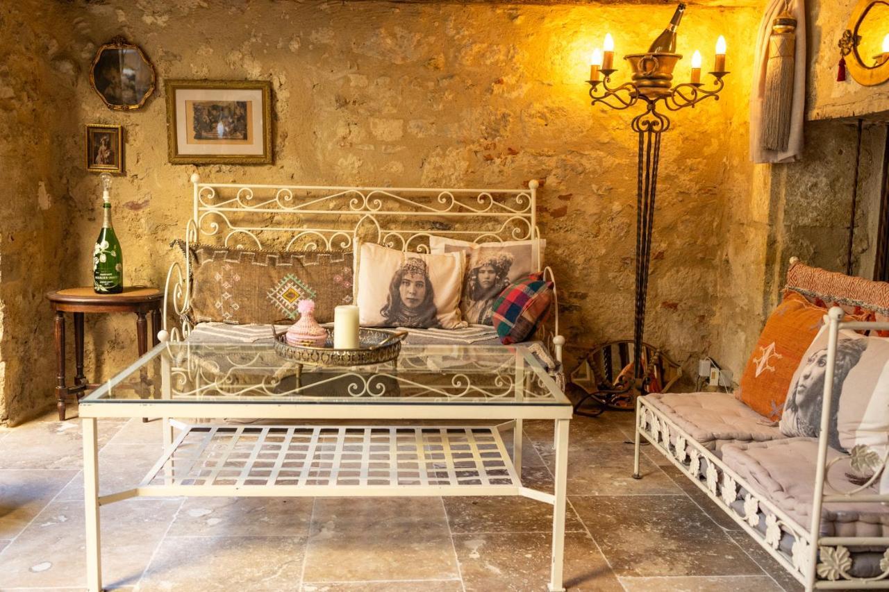 コンドン Champagne House - Elegance, Luxury And Charm Bed & Breakfast エクステリア 写真