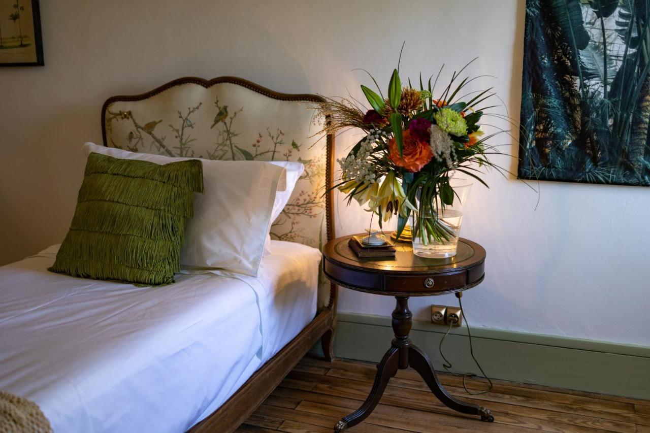 コンドン Champagne House - Elegance, Luxury And Charm Bed & Breakfast エクステリア 写真