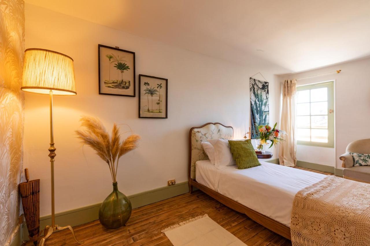 コンドン Champagne House - Elegance, Luxury And Charm Bed & Breakfast エクステリア 写真