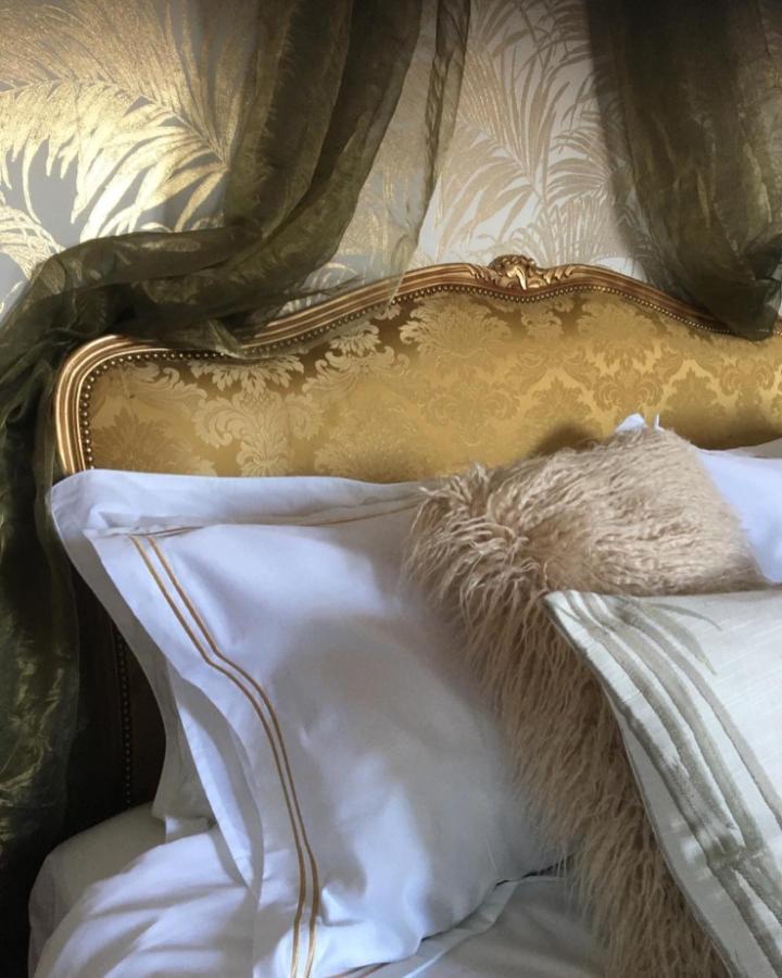 コンドン Champagne House - Elegance, Luxury And Charm Bed & Breakfast エクステリア 写真