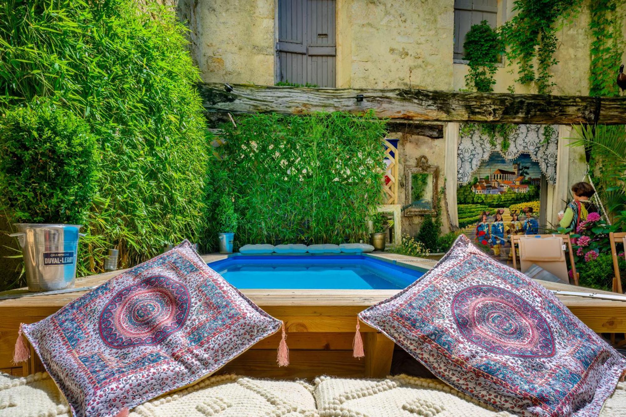 コンドン Champagne House - Elegance, Luxury And Charm Bed & Breakfast エクステリア 写真